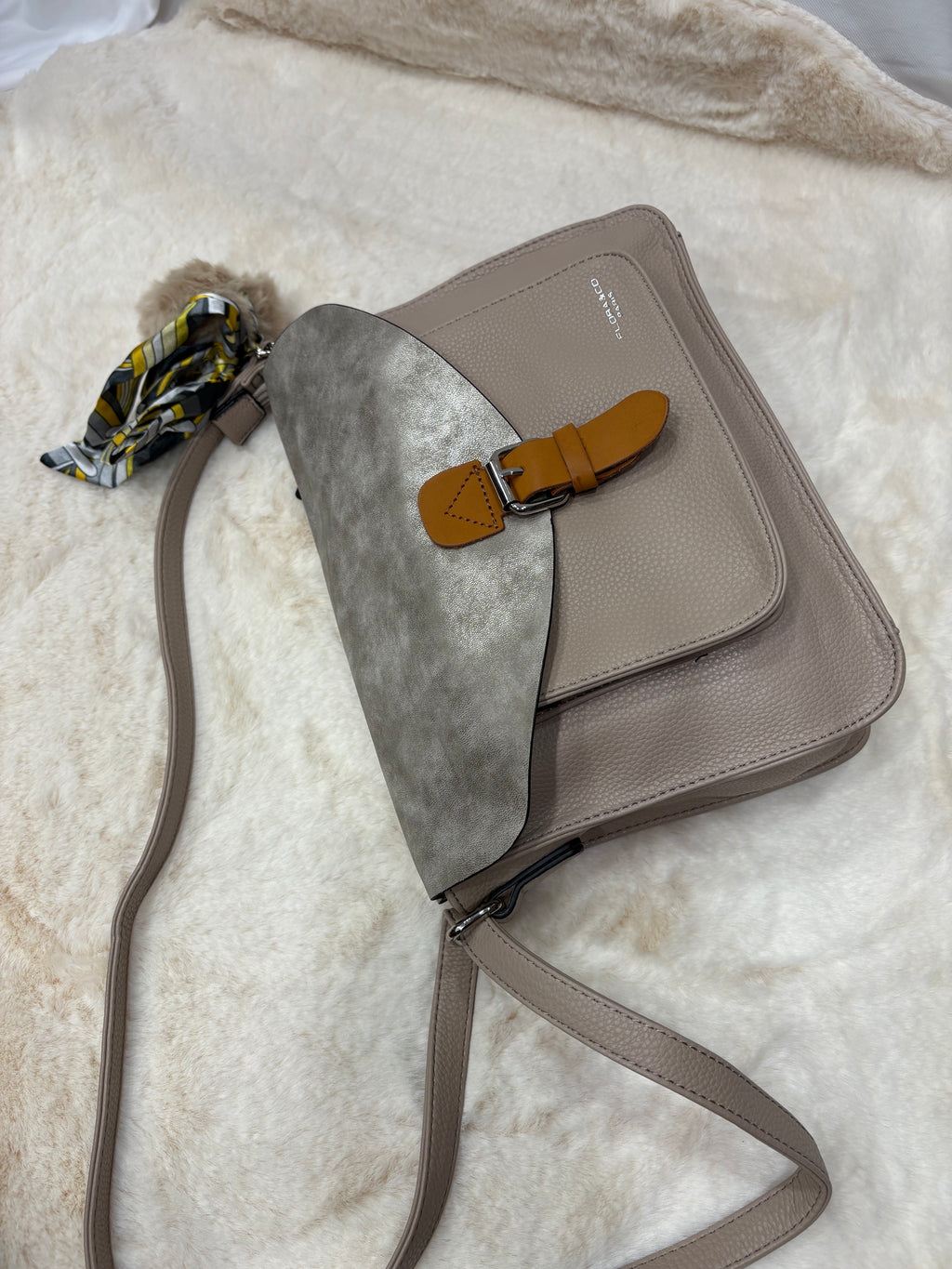 Sac bandoulière Elba beige - Flora & Co Paris