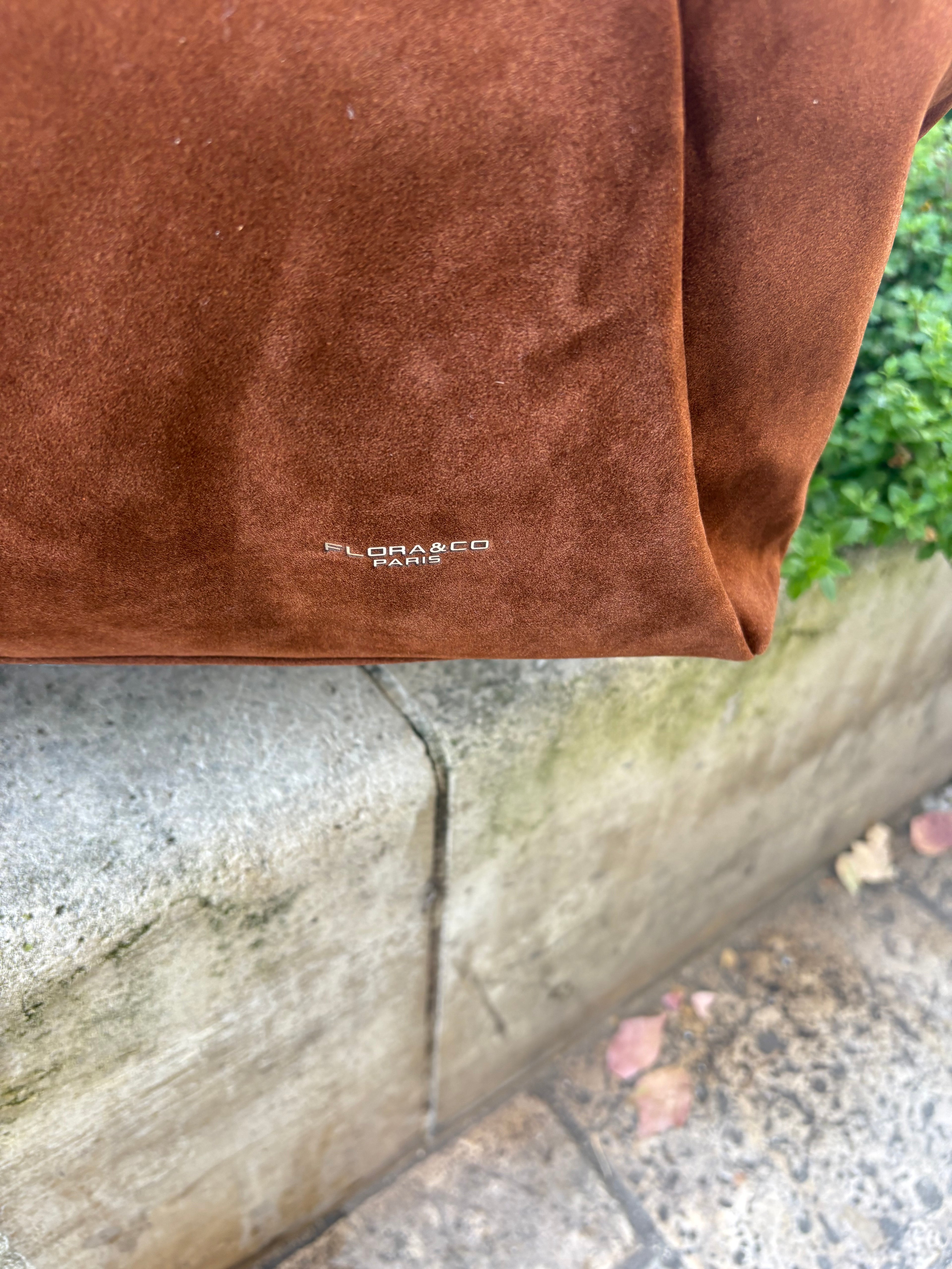 Sac à main Garance en suédine camel - Flora & Co Paris