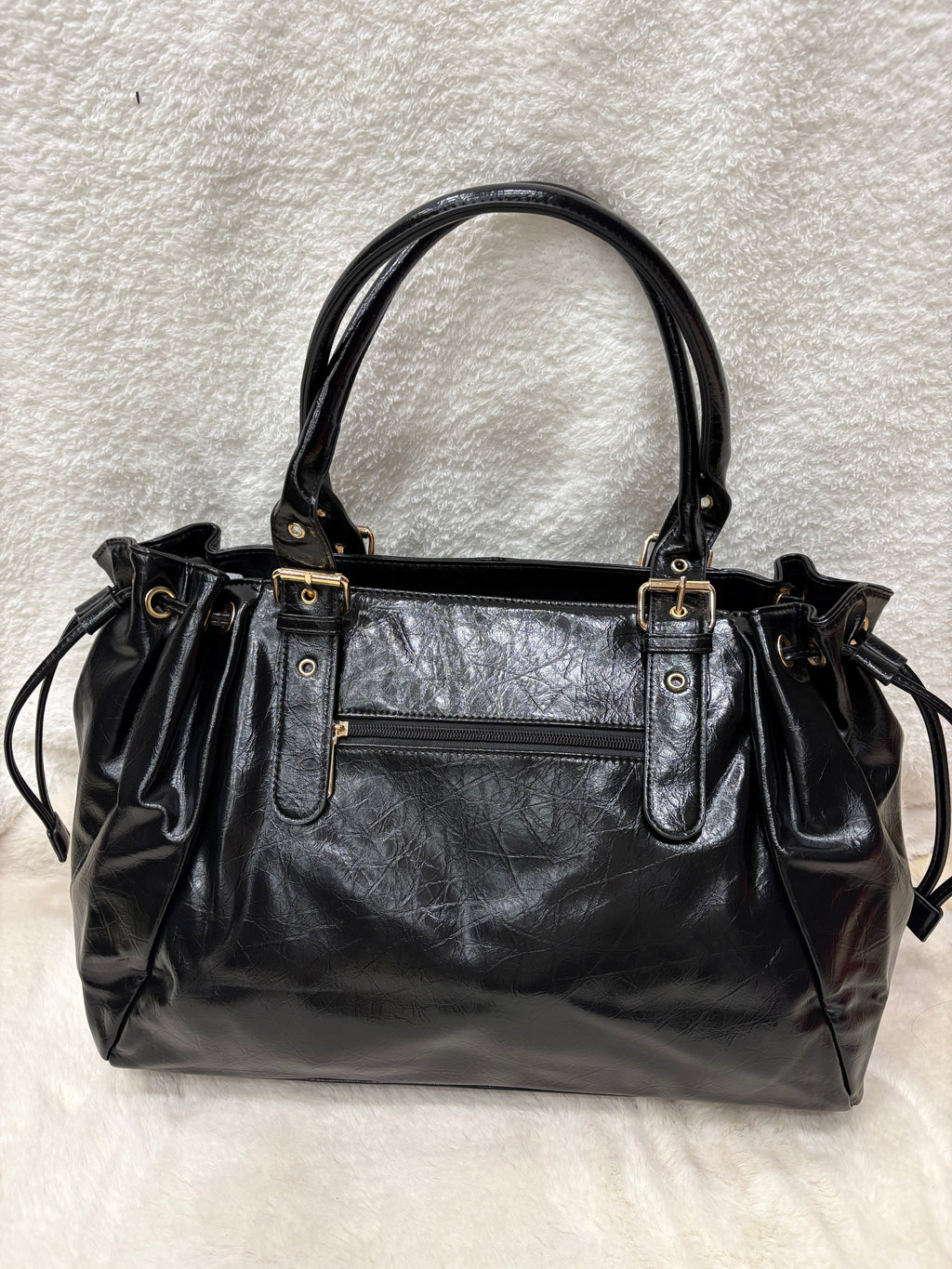 Sac à main noir Iria - Flora & Co Paris